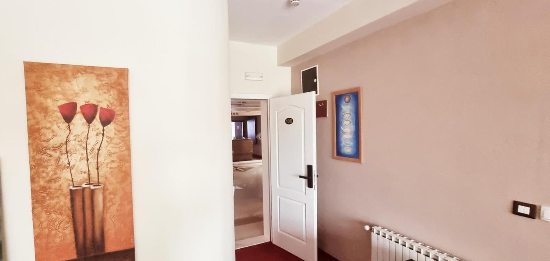 Hotel Bluebell Ohrid Bagian luar foto