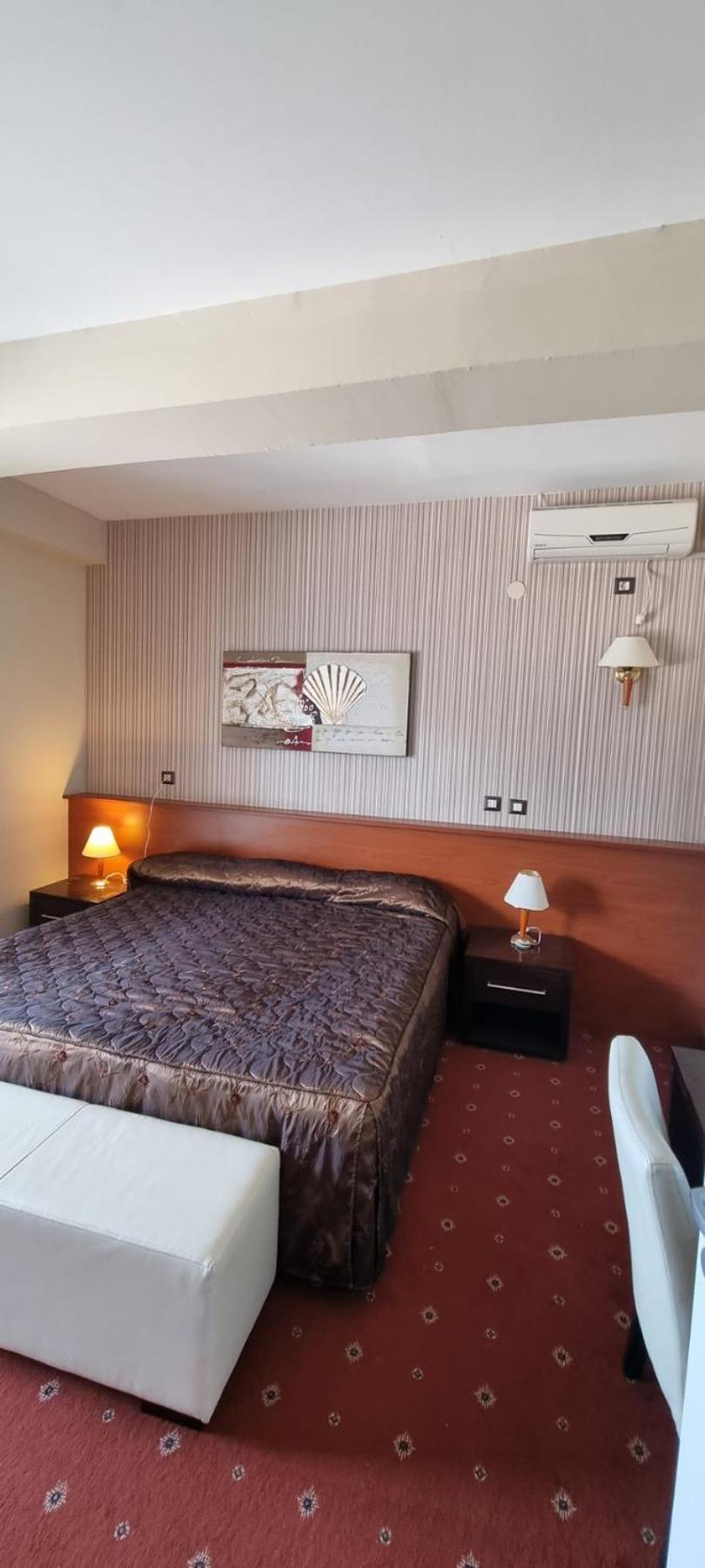 Hotel Bluebell Ohrid Bagian luar foto